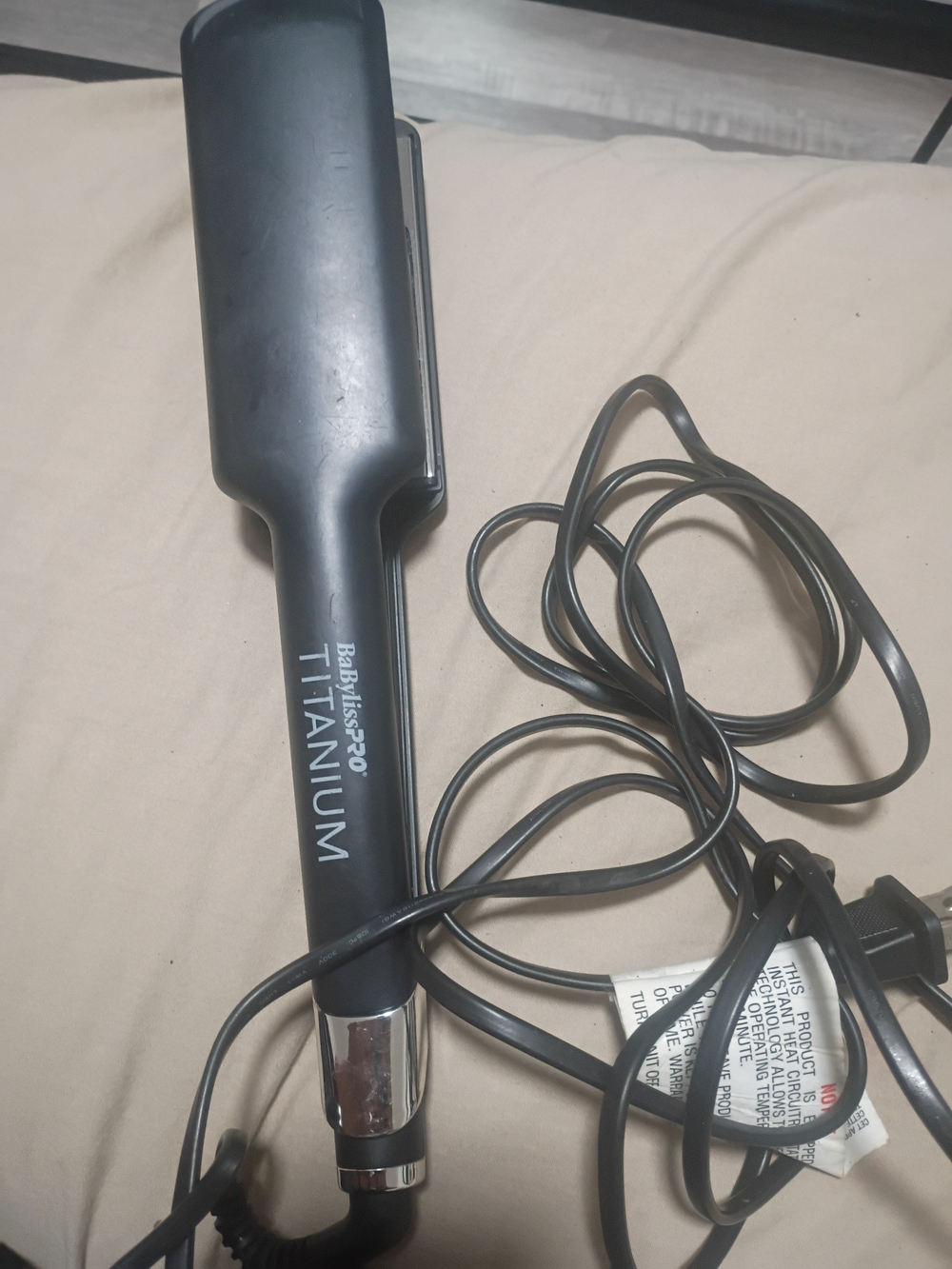 Titanium Black Hair Straightener by Titanium